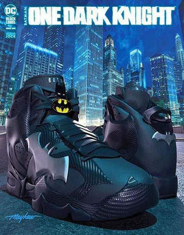 BATMAN: ONE DARK KNIGHT #1 Mike Mayhew "SNEAKERHEAD" Trade Variant